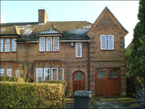 036 Ossulton Way